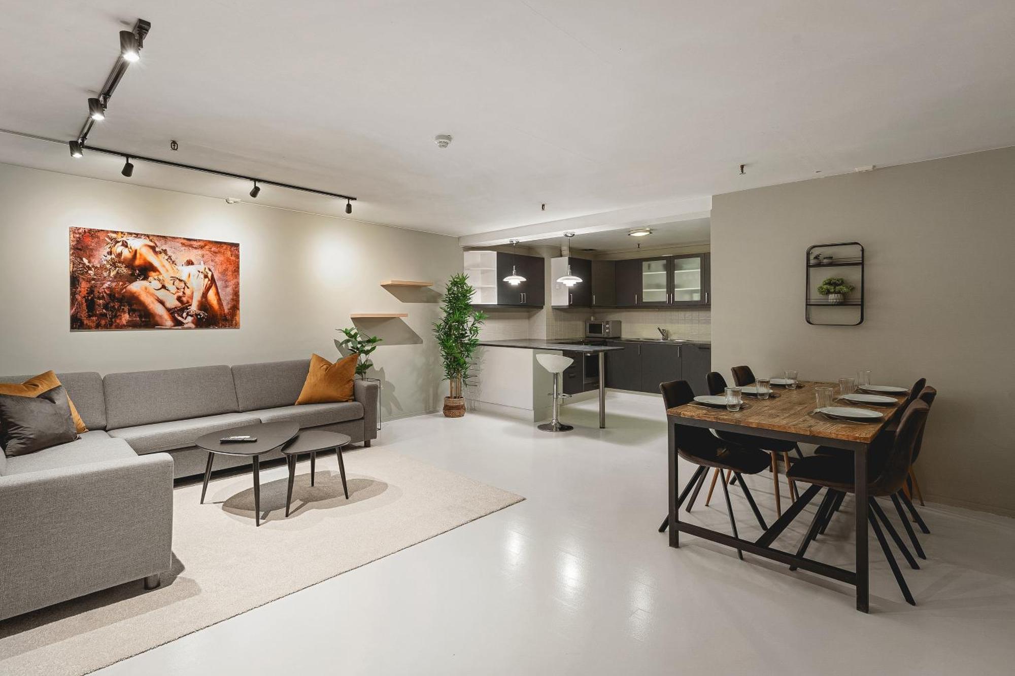 Arctic Homes - Downtown Penthouse Тромсьо Екстериор снимка